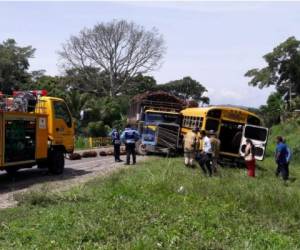 Así quedaron los vehículos tras el impacto a la altura de Puerto Arturo, en El Progreso. Foto: EL HERALDO