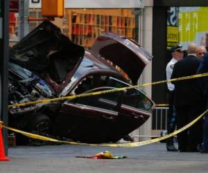 De Blasio dijo que el 'muy serio incidente' dejó 22 heridos y que una joven falleció. Foto AFP