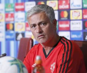 José Mourinho durante la conferencia de prensa previo al duelo ante el Real Madrid por la Supercopa de Europa (Foto: Agencia AFP)