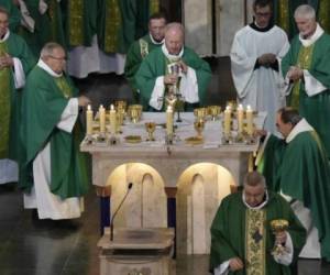 Reunidos en el santuario de Lourdes, pidieron perdón por el 'largo silencio culpable' de la Iglesia católica frente a los abusos sexuales cometidos por sacerdotes.