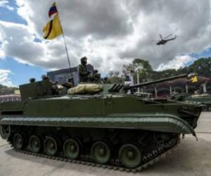 Rusia y Venezuela cerraron en 2011 un acuerdo de cooperación militar que prevé la venta de armas rusas a Caracas. Foto: AFP