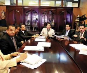 Los exmiembros del Consejo de la Judicatura y la Carrera Judicial son investigados por los delitos de malversación de caudales públicos y abuso de autoridad. (Foto: El Heraldo Honduras)