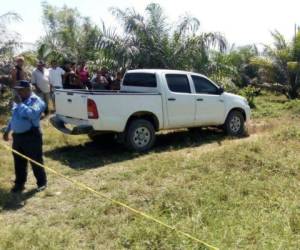 Autoridades se desplazaron hasta la zona del crimen para realizar el levantamiento de los cuerpos.