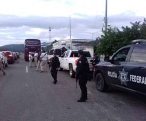 Varios elementos de la policial federal se mantienen en la frontera. Foto: Proceso.com.mx