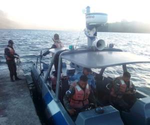 El incidente de la lancha se reportó a eso de las 4:20 de la tarde del domingo, cuando la estructura salió desde el embarcadero de Amapala, transportando a unos 40 pasajeros, entre ellos cinco niños.