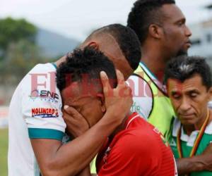 Osman Melgares rompió en llanto tras finalizar el duelo ante Platense. Fotos Grupo OPSA