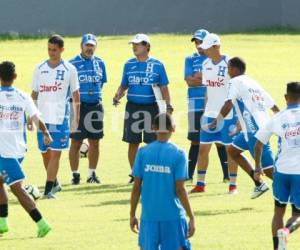 La Selección de Honduras en su entrenamiento en San Pedro Sula, previo a la Copa Oro 2017. (Fotos: Neptalí Romero / Grupo Opsa)