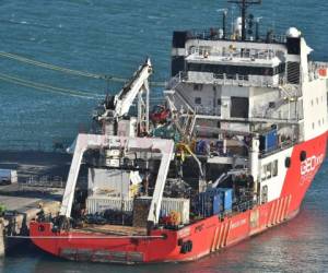 The Geo Ocean III, transporting a body recovered from the wreckage of a plane carrying Argentine footballer Emiliano Sala is docked in Weymouth harbour, south west England on February 7, 2019. - Investigators recovered a body in the Channel and transported it to Britain today for identification. (Photo by AFP)