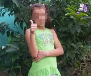 Griselda Marisela López tiene 13 años y es hija de unos ganaderos de la zona de Omoa.
