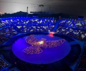 Así se veía el espectáculo de la ceremonia de inauguración de los Juegos Olímpicos de Invierno de Pyeongchang-2018. (AFP)