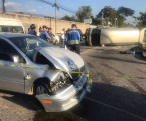 El fuerte encontronazo se registró a primeras horas de este domingo. (Foto: RedInformativaH)