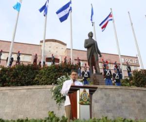 El presidente de la República, Juan Orlando Hernández, inauguró las fiestas patrias en su 197 aniversario.