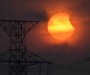 El mundo se prepara para observar este 21 de agosto un eclipse solar. El fenómeno se apreciará en su plenitud en Estados Unidos, mientras que en Honduras será de forma parcial. Foto: Agencia Shutterstock.