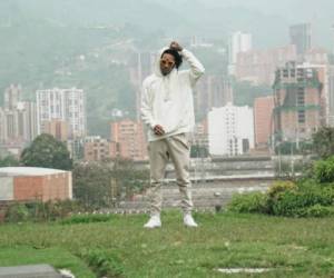 Wiz Khalifa estuvo por unos días en Medellín, Colombia y causo controversia al visitar la tumba del narco Pablo Escobar. Foto: Instagram