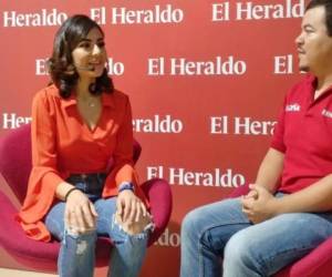 Katheryn Banegas estuvo en la sala de redacción de EL HERALDO este domingo. (Foto: Alejandro Amador / EL HERALDO)