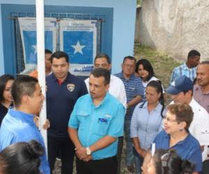 Reinaldo Sánchez dialoga con activistas en San Buenaventura. Foto cortesía Twitter