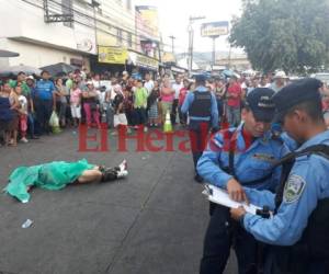 Como Wilfredo Reyes Reyes fue identificado el vendedor asesinado este martes en el mercado Zonal Belén. (Foto: Estalin Irías / EL HERALDO)