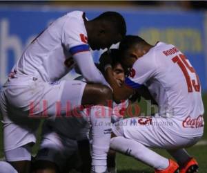 Con esta victoria los albos ahora ponen la mira en lograr el campeonísimo y también en un nuevo tricampeonato. Foto: Emilio Flores | EL HERALDO