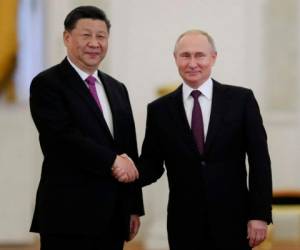 El presidente de China, Xi Jinping, junto al líder de Rusia Vladimir Putin. Foto: AFP