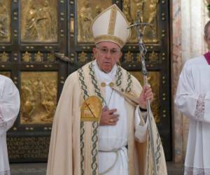 Al permitir ahora a perpetuidad que todos los sacerdotes absuelvan el pecado del aborto, Francisco aplica su visión de una iglesia misericordiosa. Foto: AP