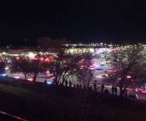 Las autoridades dijeron que el atacante disparó en Walmart de Colorado, Estados Unidos. Foto: AP