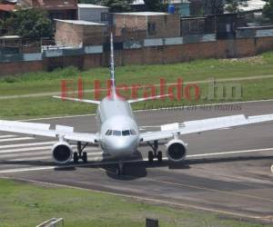 Las aerolíneas, dueños de aviones y pilotos civiles deben estar informados sobre la nueva ley y seguir todos los procedimientos que manda la ley, informando a las autoridades todos los movimientos. Foto: Archivo/ EL HERALDO.