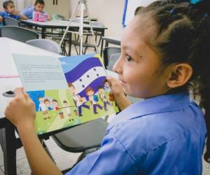 Otro de los propósitos de la iniciativa es implementar 1,000 bibliotecas para fortalecer el programa de comprensión de lectura para niños.