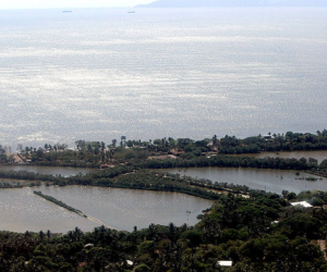 Nicaragua, El Salvador y Honduras comparten fronteras marítimas en el Golfo de Fonseca. La Haya estableció a través de un fallo las fronteras terrestres en 1992 y también dejó claro algunos puntos con las fronteras marítimas.