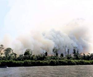 El Ejército aumentó a 1,350 la cantidad de efectivos que participan en operaciones aéreas, navales y terrestres para atender la emergencia en Nicaragua.