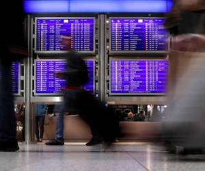 La policía del aeropuerto capturó al joven al notar que no hablaba alemán y no usaba carné.