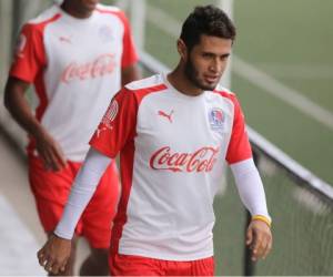 Alexander López vistió nuevamente la camisa del Olimpia en el entrenamiento de hoy por la tarde.Foto:Juan Salgado