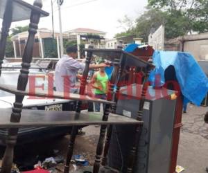 Los vecinos de la colonia Godoy fueron desalojados este viernes. Foto: Estalin Irías/ EL HERALDO