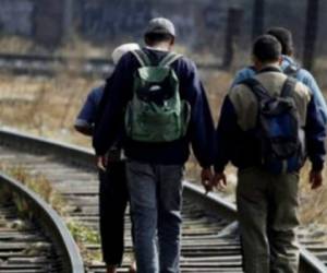 Los migrantes, provenientes de Guatemala, El Salvador, Honduras y Ecuador, eran trasladados en una camioneta cuando el conductor se desvió de la carretera con dirección a San Cristóbal de las Casas.