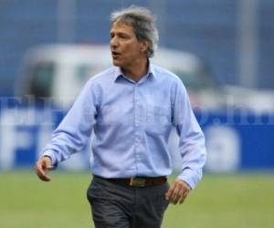 Carlos Restrepo es el director técnico de Club Deportivo Olimpia, el cual se enfrentará contra el equipo costarricense Gúapiles el próximo 19 de octubre. Foto: EL HERALDO.