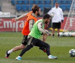 El Real Madrid mostró imágenes del atacante belga disputando el balón a algunos de sus compañeros. Foto: cortesía Twitter Real Madrid.
