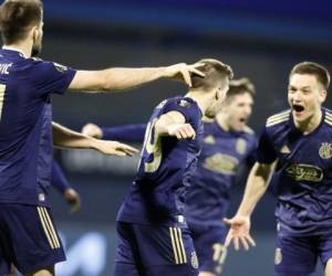 Tottenham cayó por goleada de 3-0 ante el Dinamo Zagreb en el estadio Venue Stadion Maksimir. Foto:AP