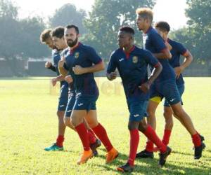 Alfredo Mejía entre los hombres que sobresale en esta fotografía de la pretemporada en Real España. Foto: El Heraldo