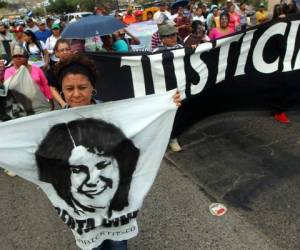 A casi un año del crimen de Berta Cáceres hondureños marcharon para pedir justicia. Foto: Johnny Magallanes/El Heraldo