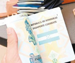 Al día se emiten entre 300 y 400 pasaportes en Migración.