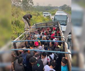 Los migrantes se conducían en el contenedor del camión.