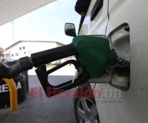 La gasolina súper pasó la barrera de los 90 lempiras.