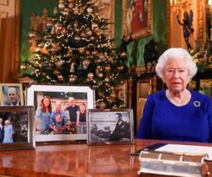 Los seguidores de Meghan y Harry rapidamente notaron que faltaban en el escritorio de la reina Isabel II. Foto: Instagram