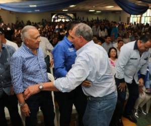 Los principales líderes del PN se reunieron en Choluteca en el festejo del presidente del CN. Foto: CN