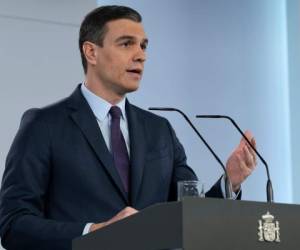 'A finales de junio estaríamos como país en esta nueva normalidad, si la evolución de la epidemia está controlada en cada uno de los territorios', dijo Sánchez. Foto: AFP.