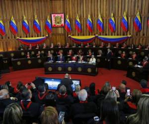 El chavismo busca recuperar el control de la Asamblea Nacional, después del arrasador triunfo opositor en las parlamentarias de 2015. Foto: AP