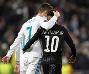 Cristiano Ronaldo y Neymar son las dos máximas figuras de este encuentro. (Foto: AFP)