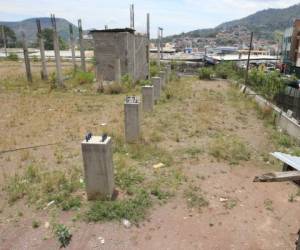 En la zona han quedado solo el cerco de láminas y algunas bases.Foto:Marvin Salgado /El Heraldo