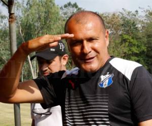 Wilmer Cruz es presentado en Honduras de El Progreso como nuevo entrenador. Foto: Delmer Martínez / Grupo Opsa.