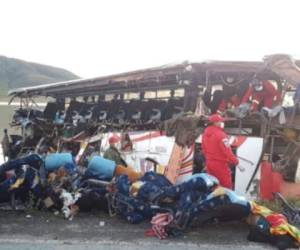El autobús había partido de la población sureña de Villazón, en la frontera con Argentina, y se dirigía a La Paz. FOTO RKM Bolivia