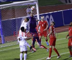 Honduras con más pena que gloria volvió a perder ante Canadá. Foto: EL HERALDO